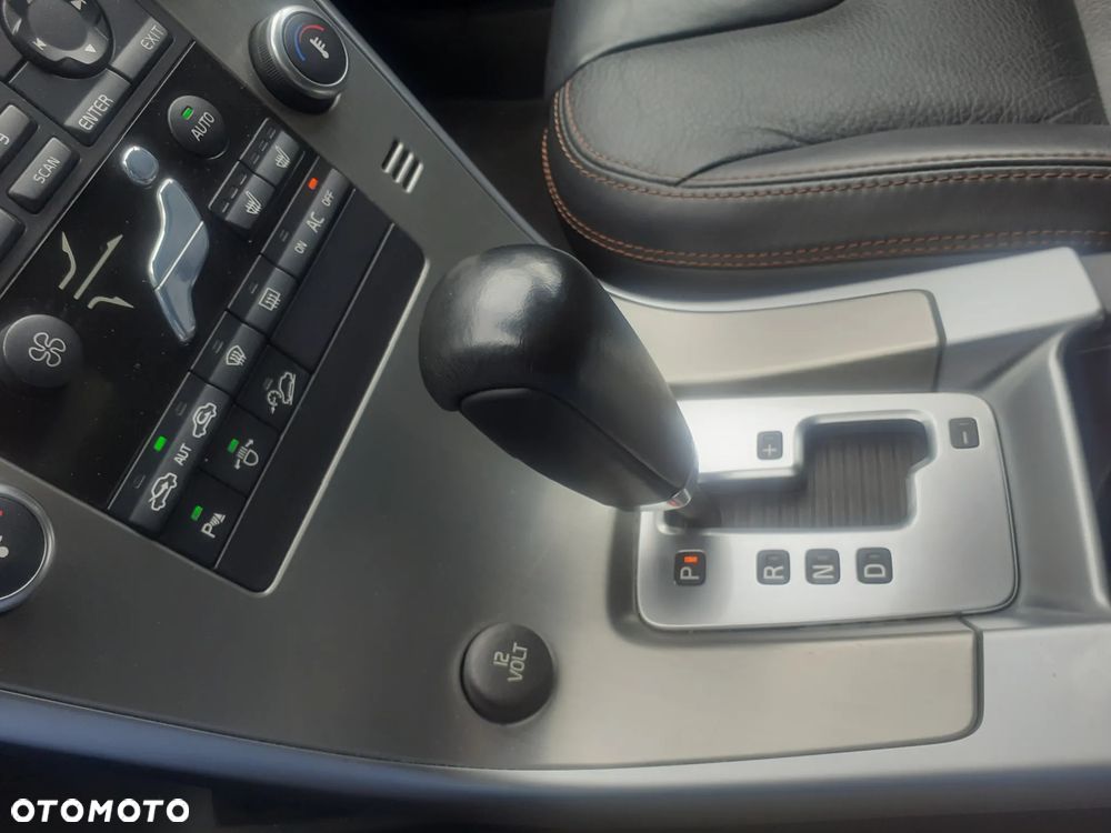 Volvo XC 60 D5 AWD Summum - 18