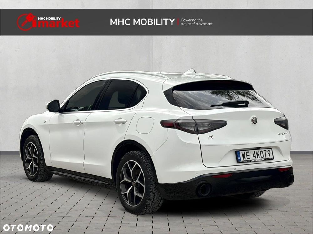 Alfa Romeo Stelvio 2.0 Turbo TI Q4 - 3