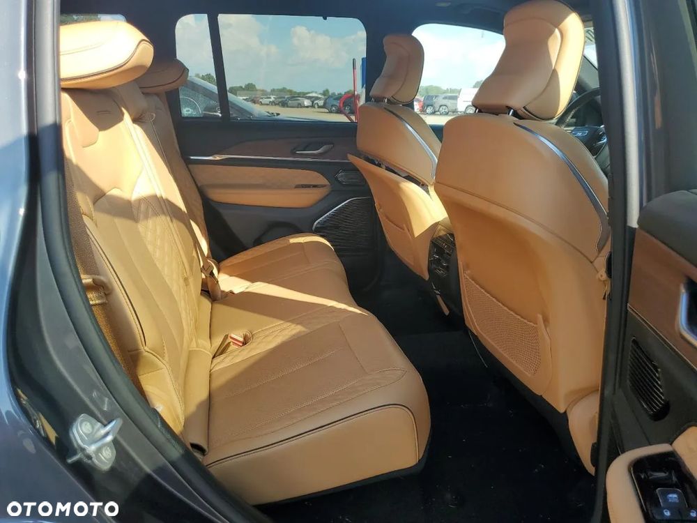 Jeep Grand Cherokee - 7