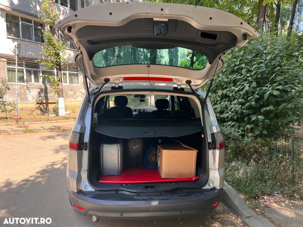Ford S-Max - 7