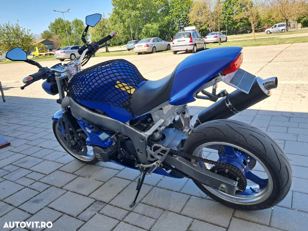 Kawasaki Ninja ZX-4R - 3