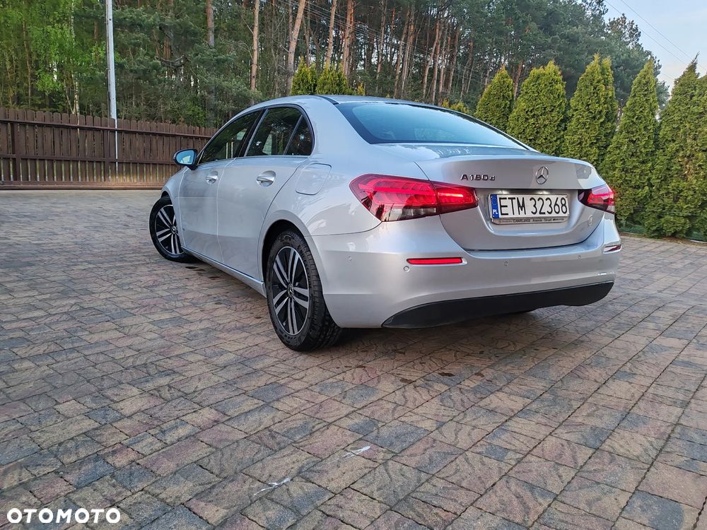 Mercedes-Benz Klasa A 180 d Edition 1 7G-DCT - 15