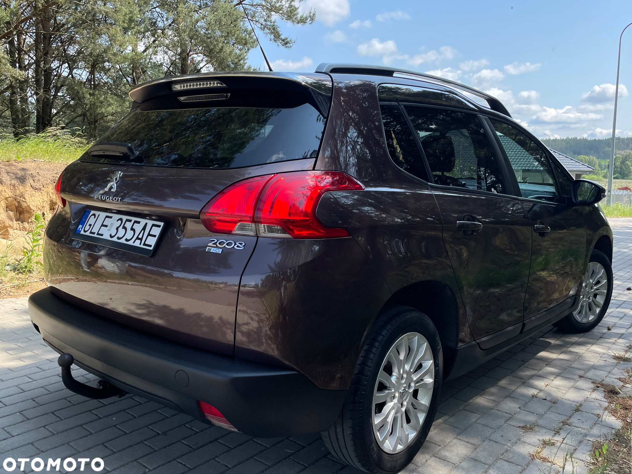 Peugeot 2008 1.6 e-HDi Allure S&S - 7