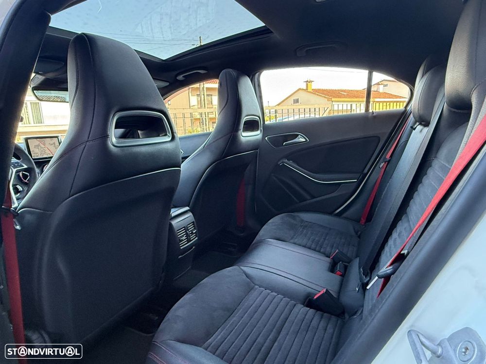 Mercedes-Benz A 45 AMG 4-Matic - 18