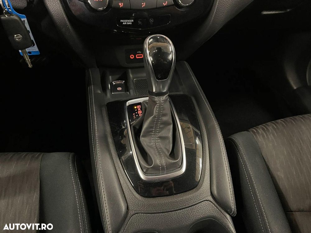 Nissan X-Trail 1.7 dCi ALL-MODE 4x4i Xtronic Acenta - 17