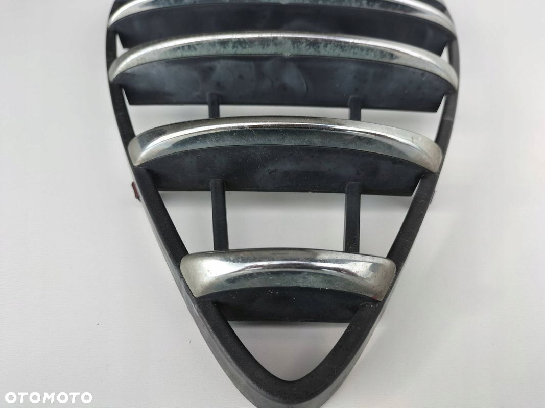 GRILL ATRAPA ZDERZAKA PRZEDNIEGO ALFA ROMEO MITO 156078532 - 2