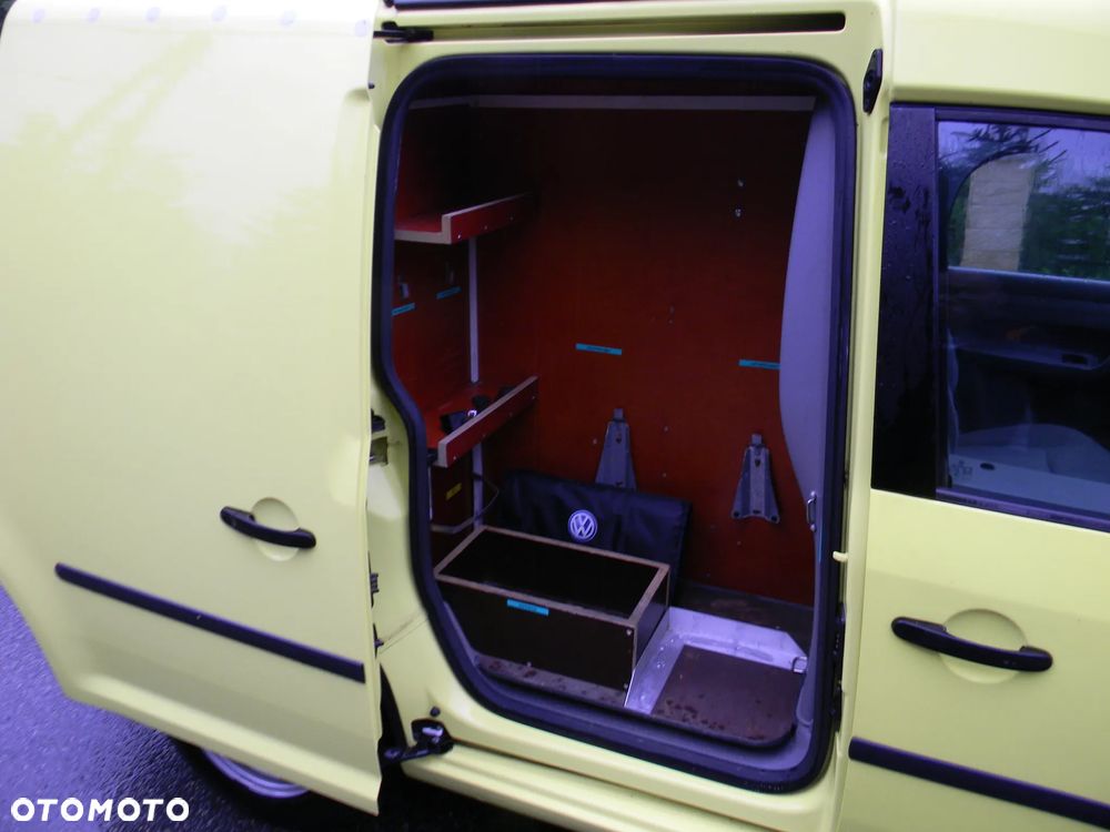 Volkswagen Caddy - 17