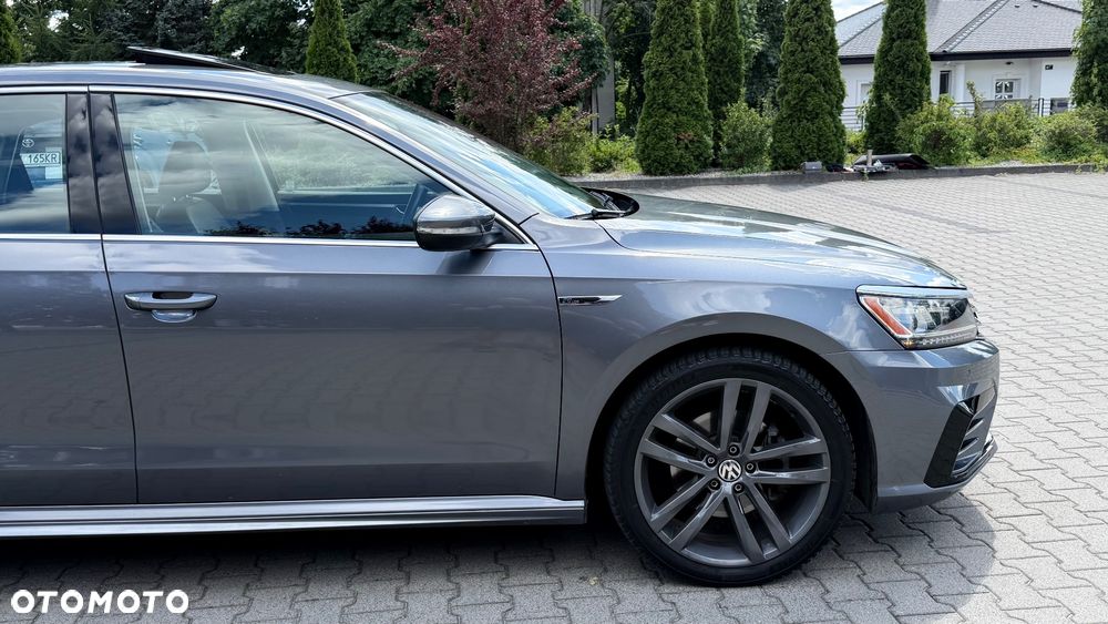 Volkswagen Passat - 17