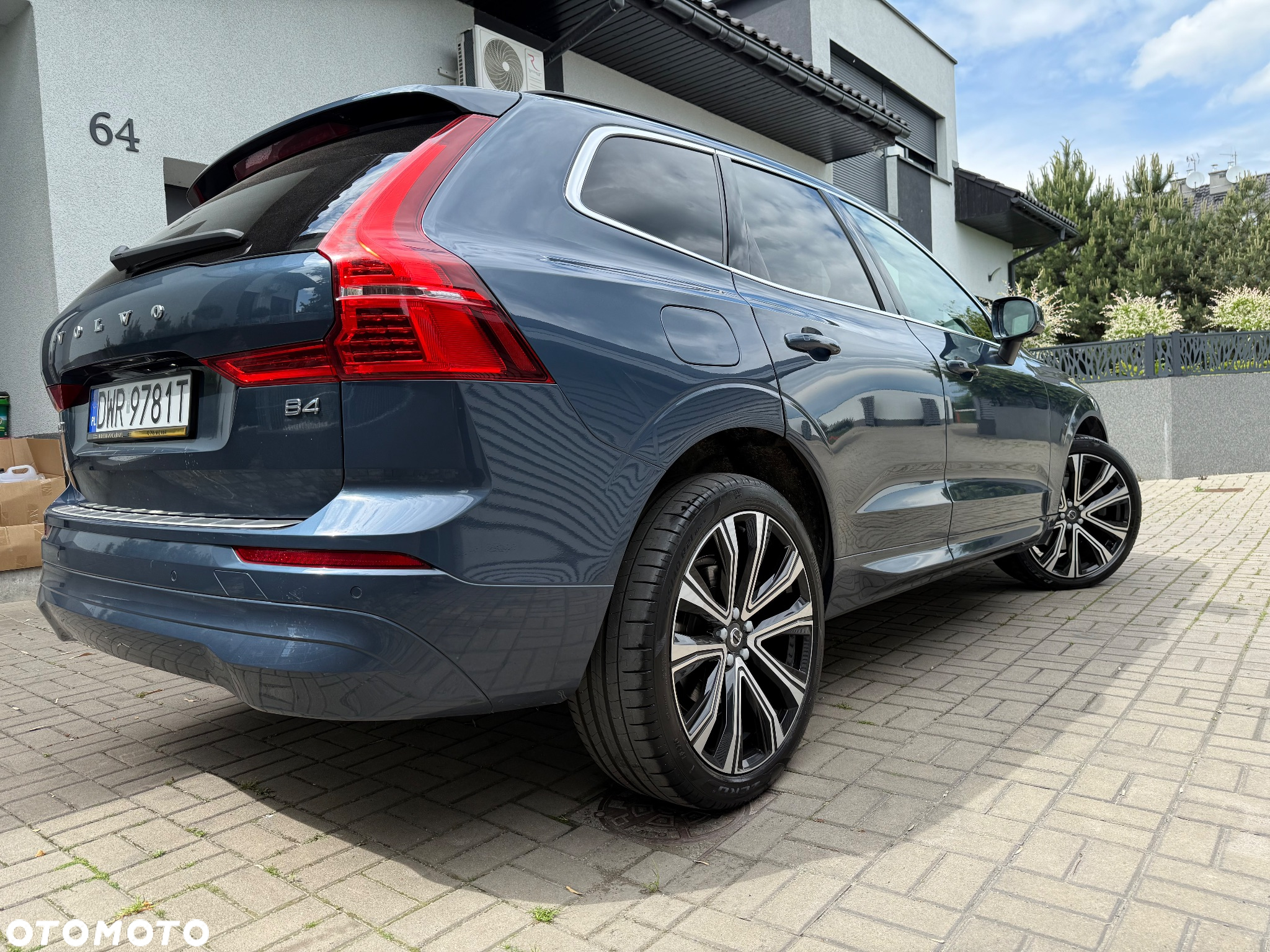 Volvo XC 60 B4 D Geartronic Momentum Pro - 2
