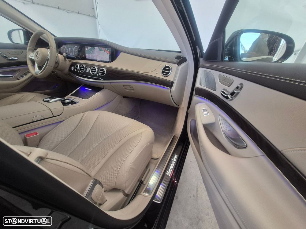 Mercedes-Benz S 560 e Longo - 32