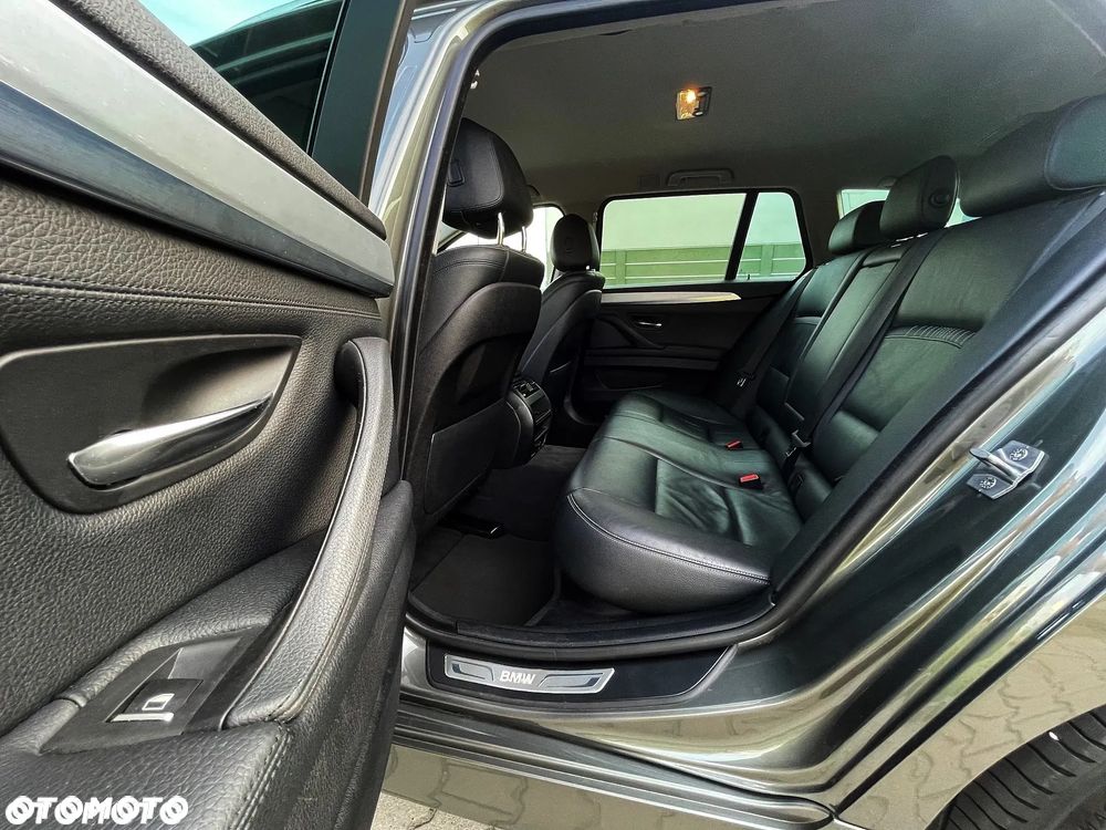BMW Seria 5 520d xDrive - 5