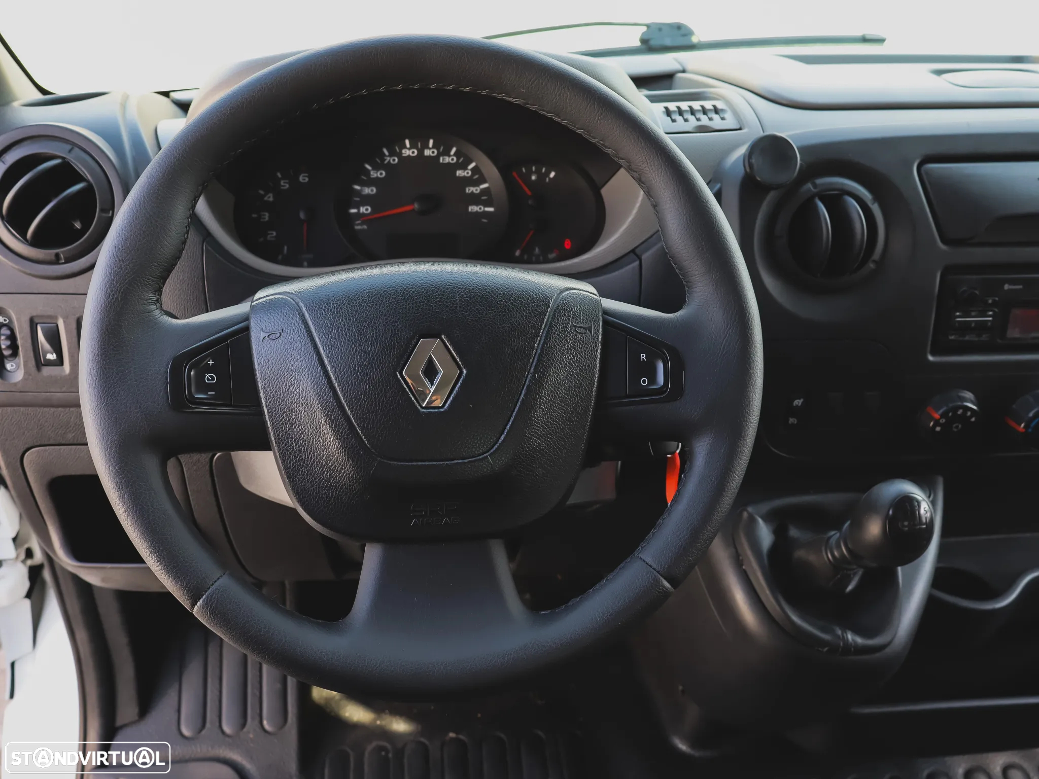 Renault Master 2.3DCI 125 - 12