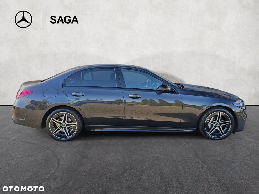 Mercedes-Benz C-Class 2026 photo 4