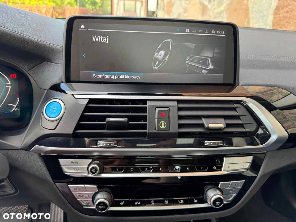 BMW iX3 80kWh Impressive - 14