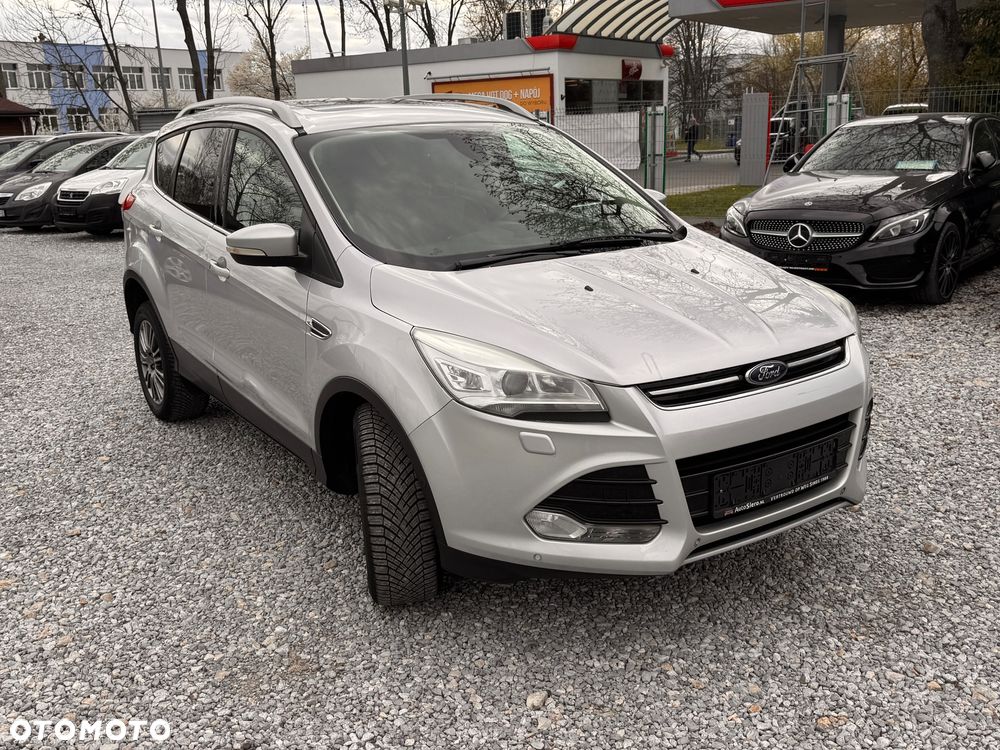 Ford Kuga 2.0 TDCi 2x4 Titanium - 13