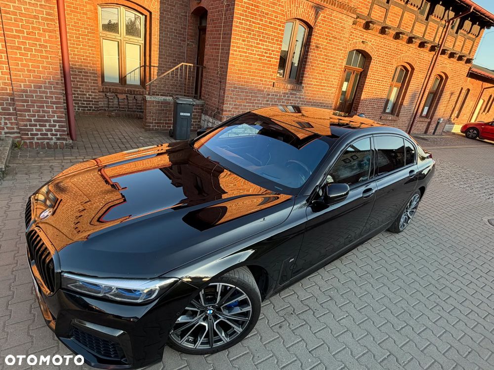 BMW Seria 7 750Ld xDrive sport - 12