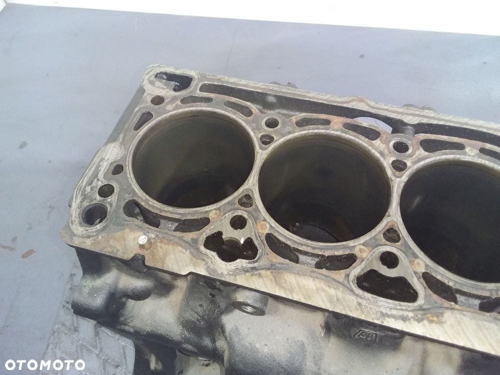 AUDI A4 B8 1.8 TFSI CDHB BLOK SILNIKA 06H103021L - 6