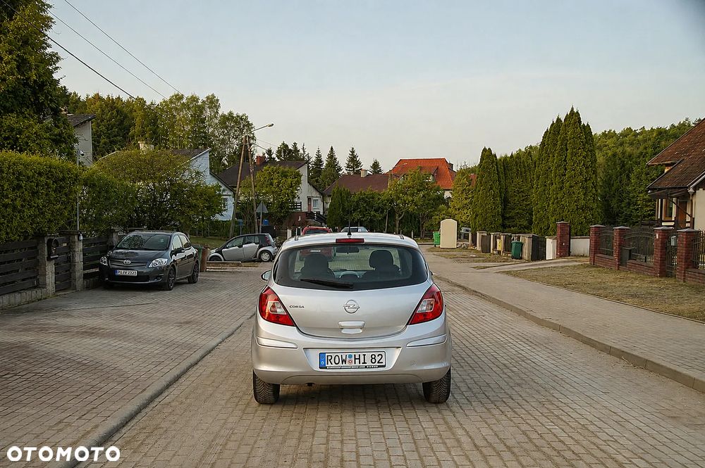 Opel Corsa 1.2 16V Enjoy - 5