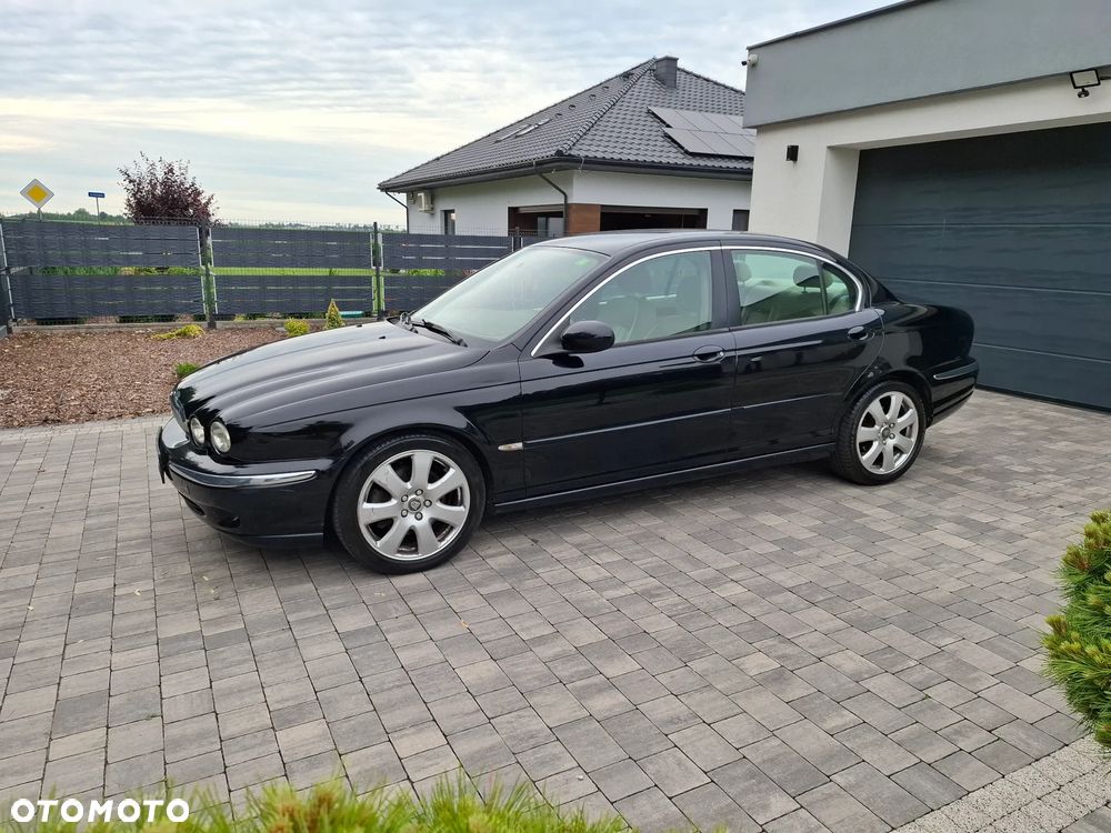 Jaguar X-Type 2.5 High - 3