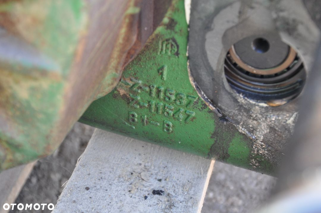 SKRZYNIA BIEGÓW JOHN DEERE 1075 1085 NR Z11537 / Z11547 - 3