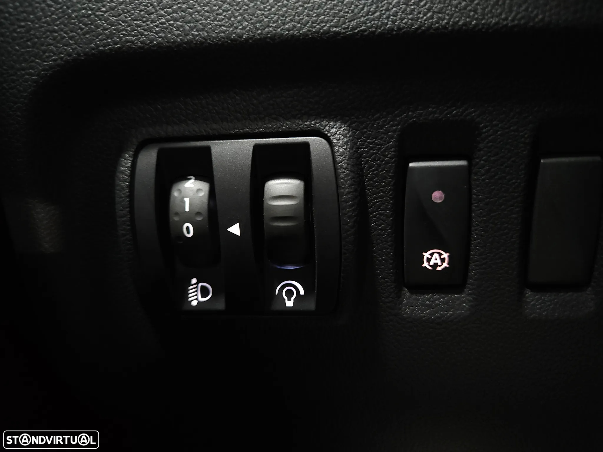 Renault Captur 0.9 TCE Exclusive - 24