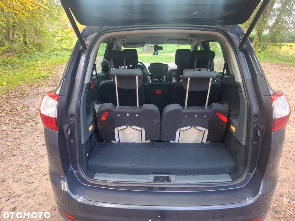 Ford Grand C-MAX - 8