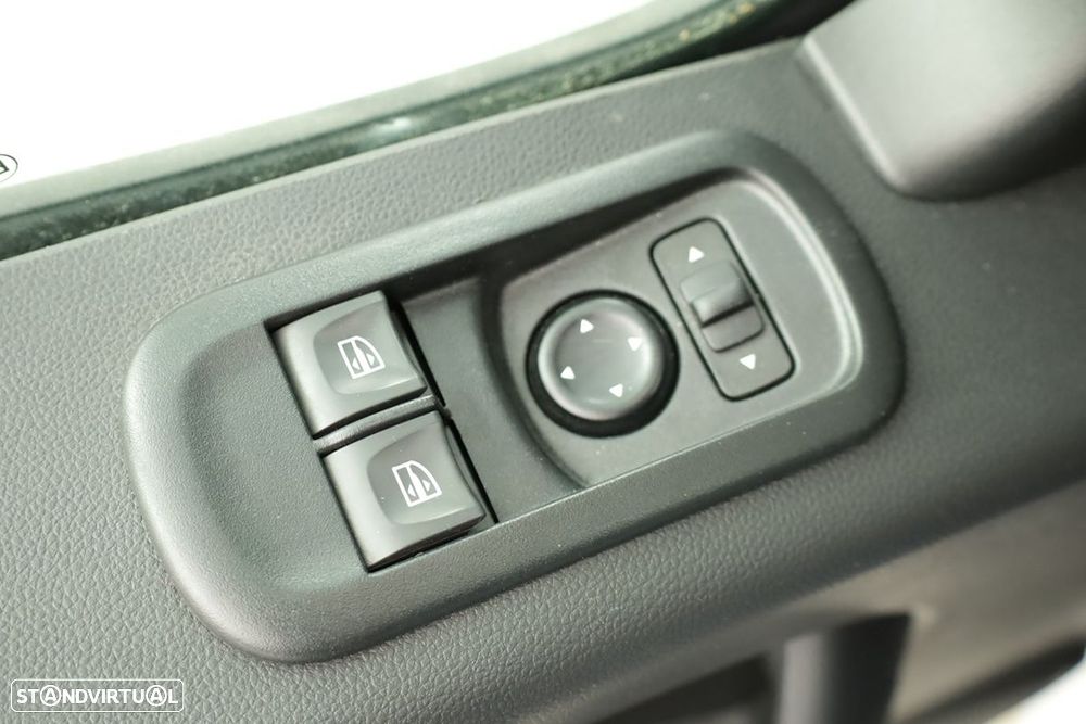 Renault master ver-2-3-dci-l2h2-3-5t - 18