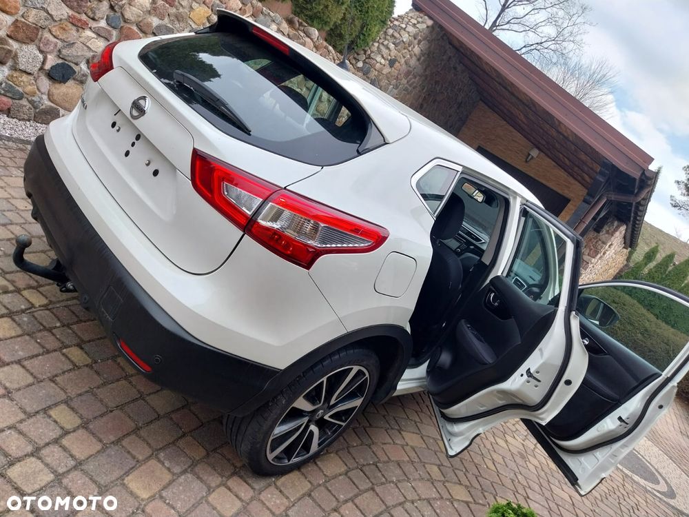 Nissan Qashqai - 25