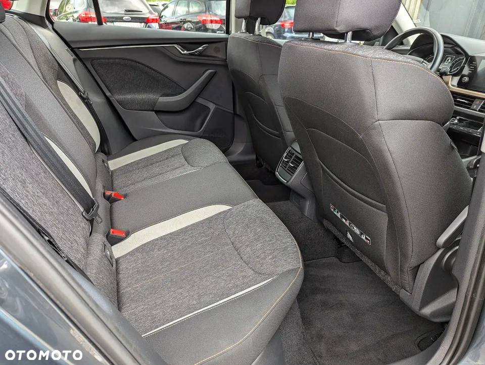 Skoda Kamiq 1.0 TSI Style - 30