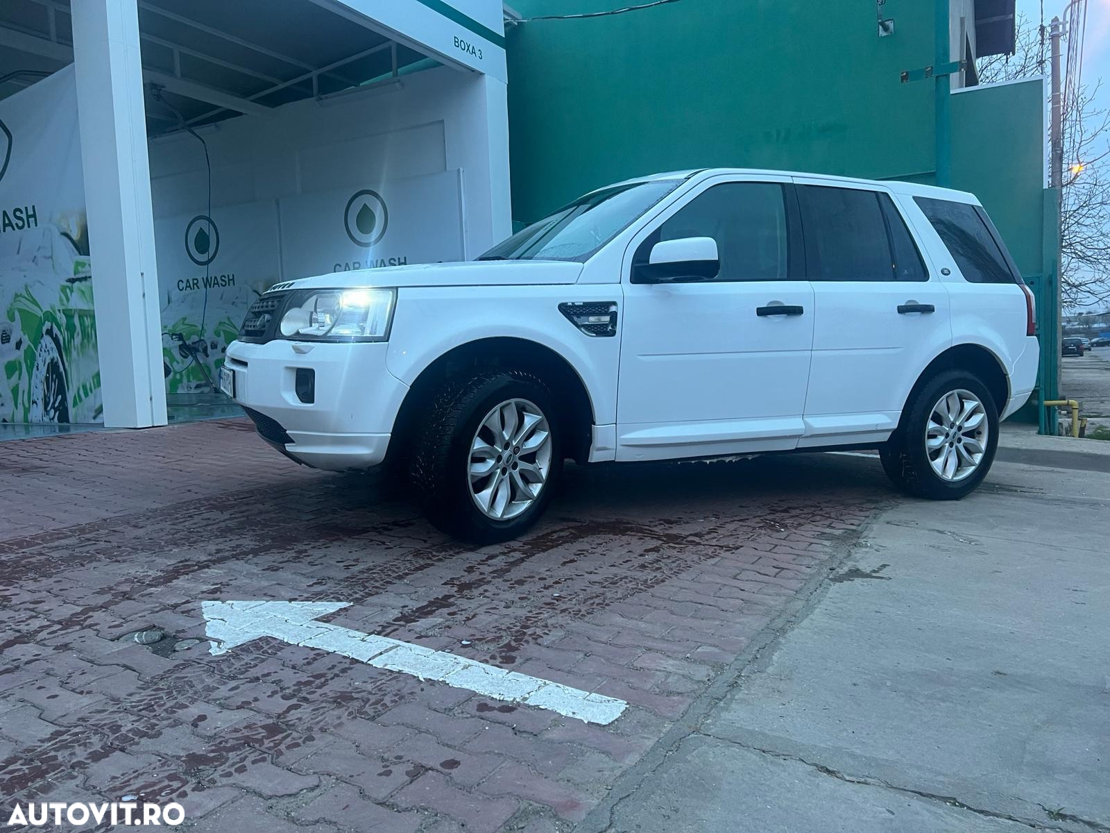 Land Rover Freelander 2 2.2L TD4 S - 3