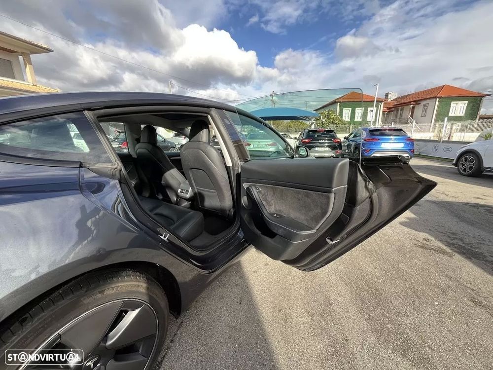 Tesla Model 3 Long Range Tração Traseira - 24