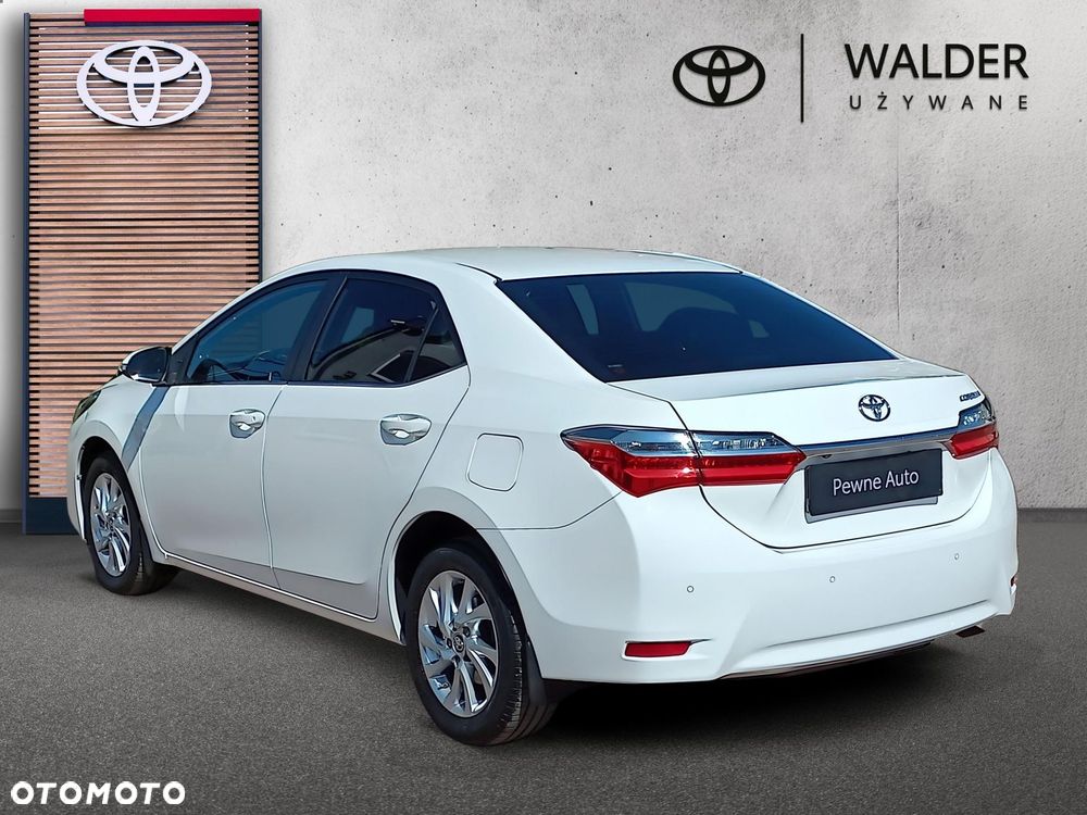 Toyota Corolla - 4