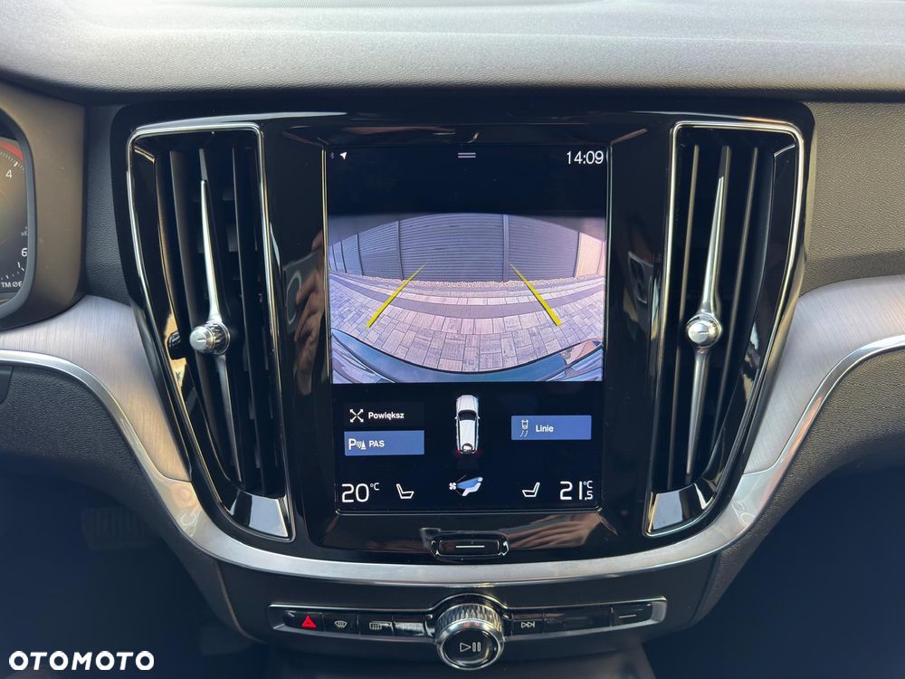Volvo V60 B4 D Momentum Core - 19