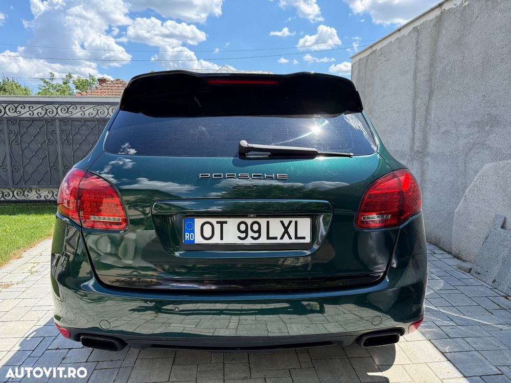 Porsche Cayenne - 5