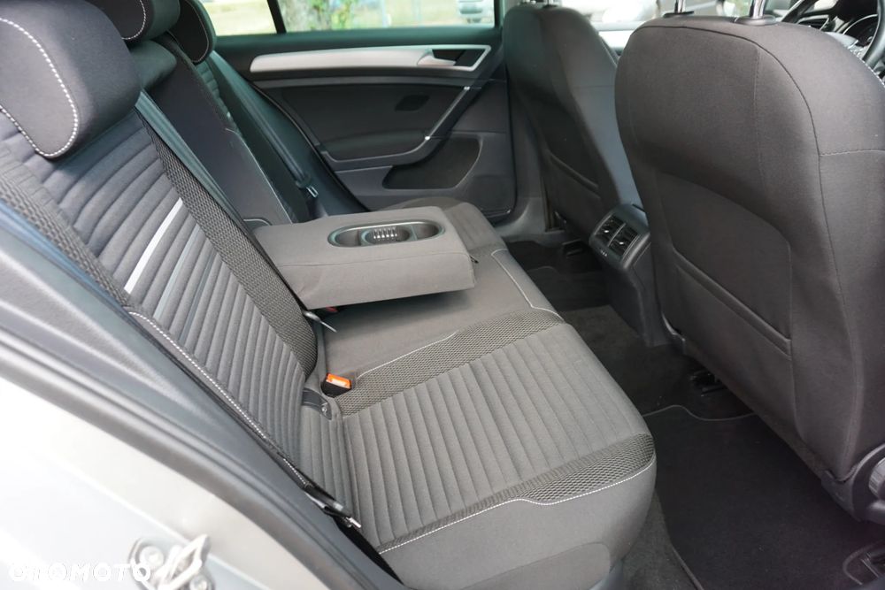 Volkswagen Golf 2.0 TDI BlueMotion Technology Cup - 15