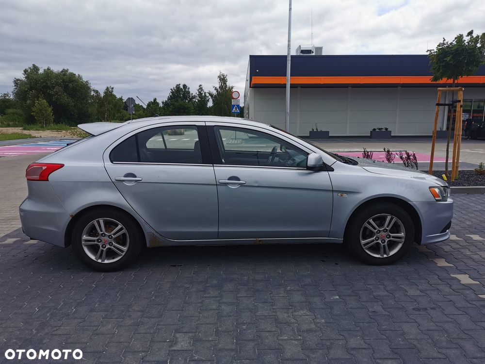 Mitsubishi Lancer - 4