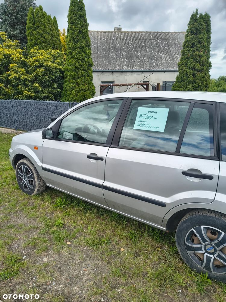 Ford Fusion 1.6 Elegance - 4
