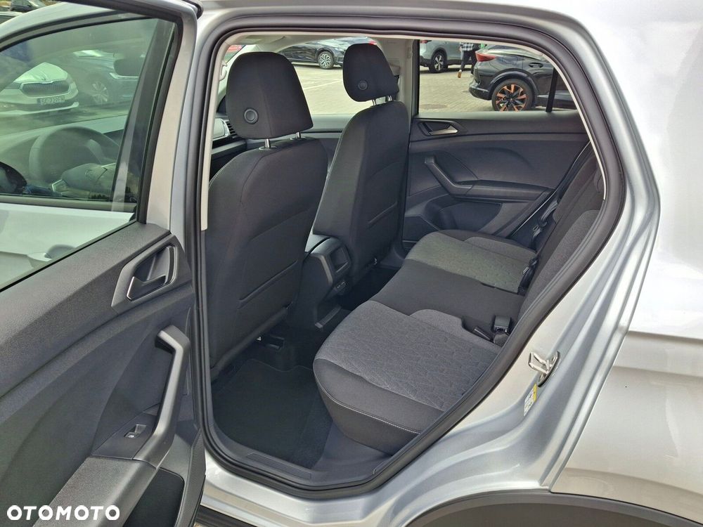 Volkswagen T-Cross - 15