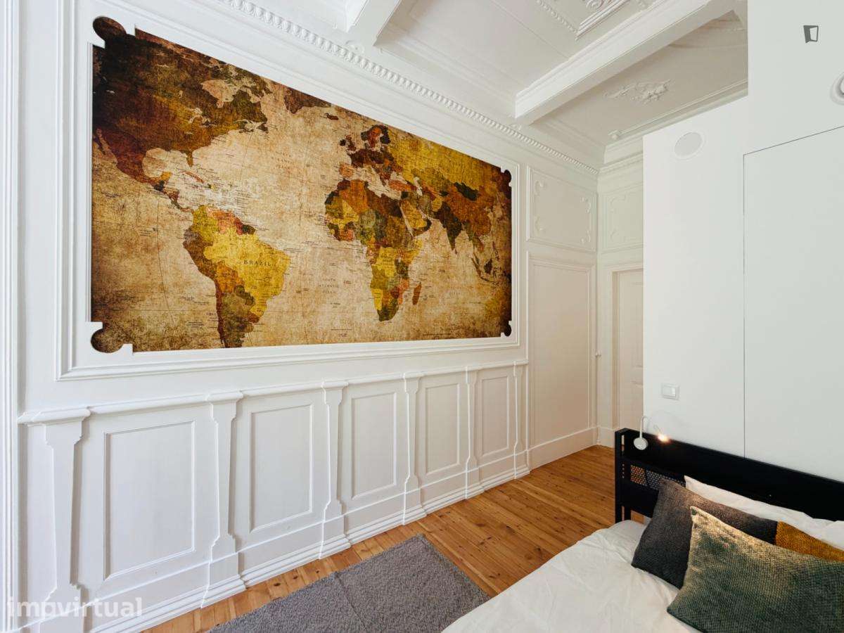 Quarto - localizado em Intendente Lisbon - Grande imagem: 4/16