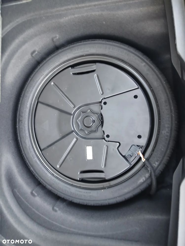 Volkswagen Golf - 11