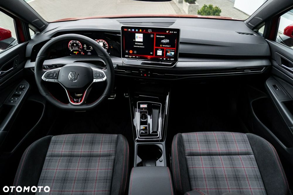 Volkswagen Golf - 21