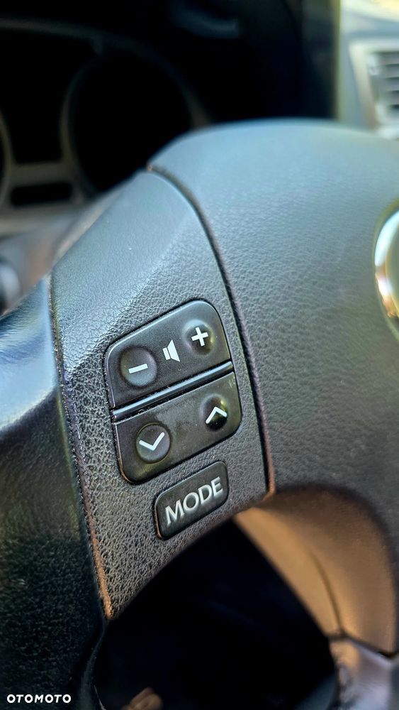 Lexus IS 220 D Prestige - 14