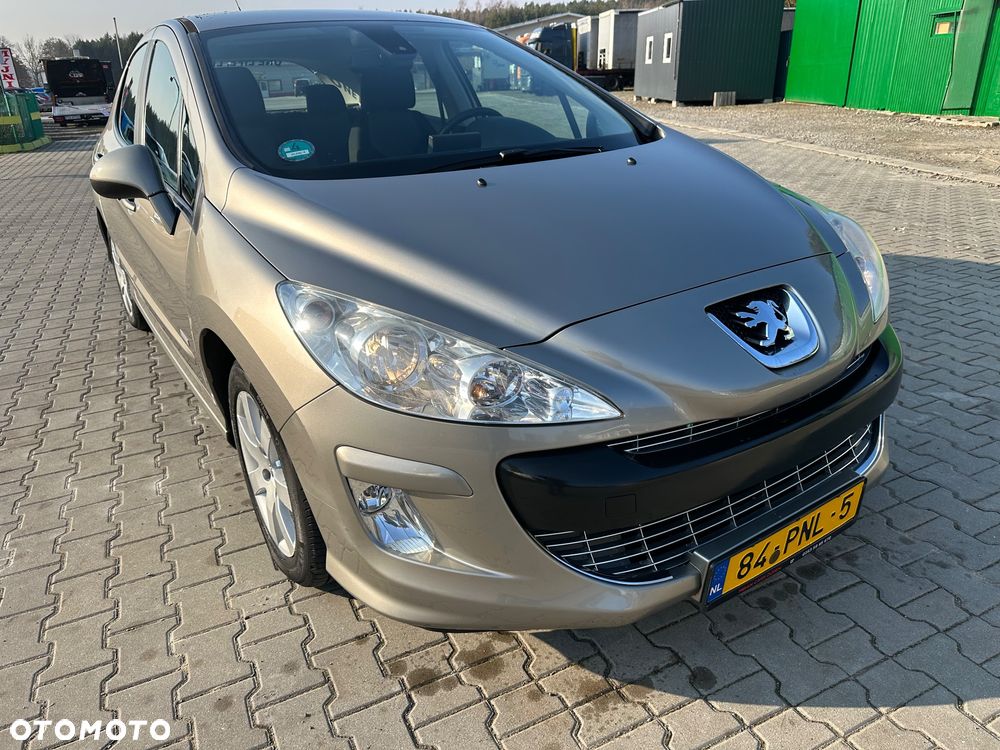 Peugeot 308 120 VTi Millesim 200 - 24