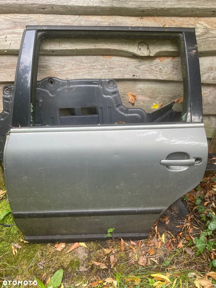 vw passat b5 fl  kombi drzwi szare ld7w - 15