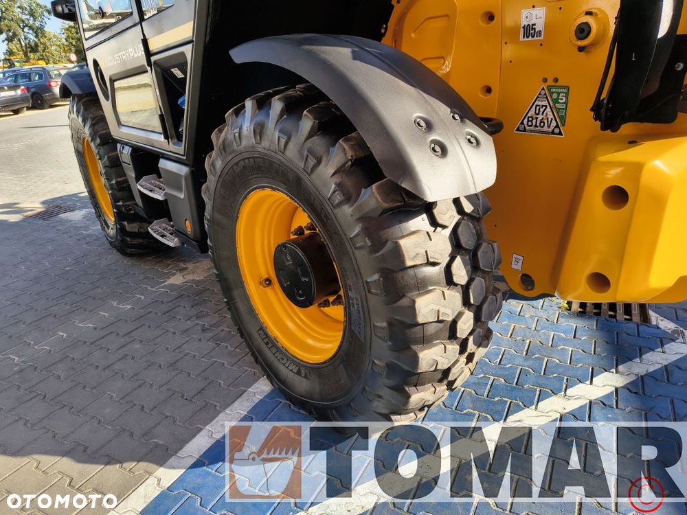 JCB 560-80 2023R agri - 20