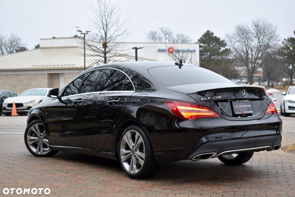 Mercedes-Benz CLA 250 4-Matic Sport - 3