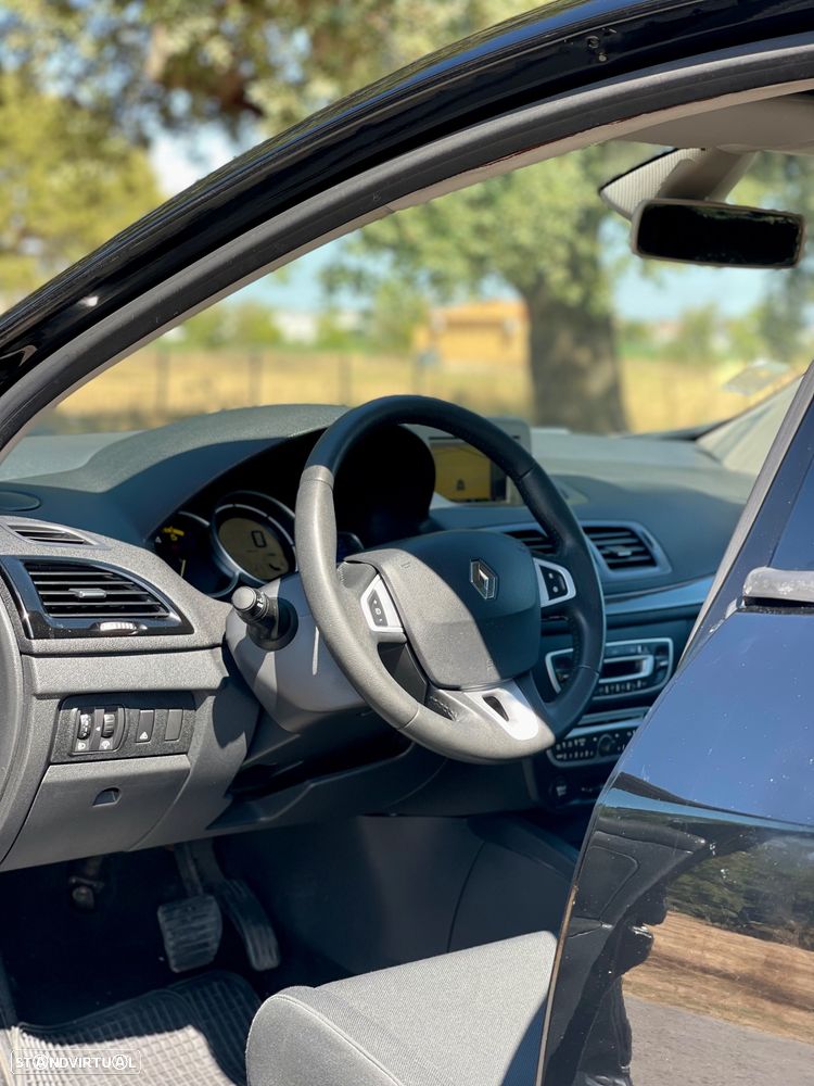 Renault Mégane 1.5 dCi Dynamique S EDC - 9