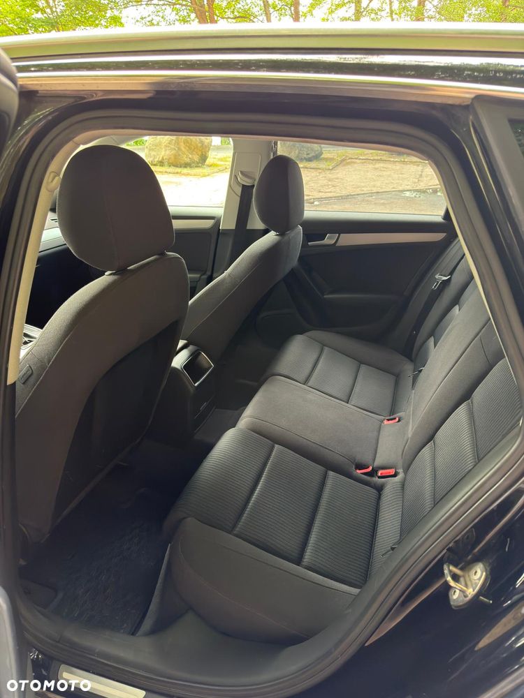 Audi A4 Avant - 11