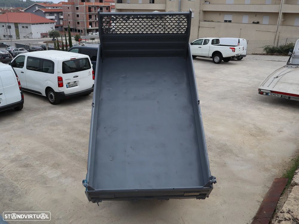 Mitsubishi Fuso 3.0 Basculante - 8