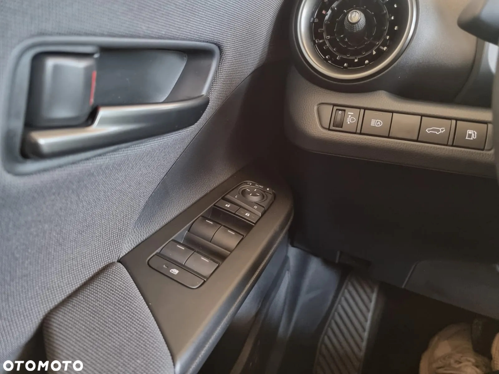 Toyota C-HR 2.0 Hybrid Style Selection - 23